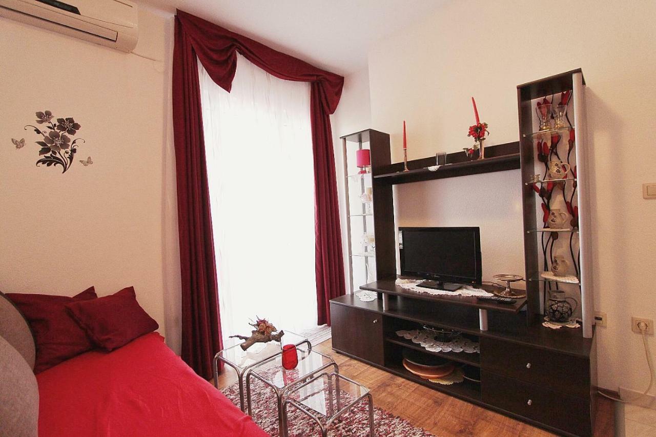 Apartments Filip Podstrana Luaran gambar